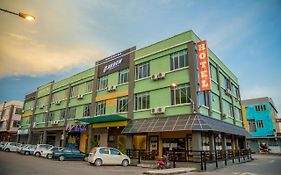 Sarikei Garden Hotel